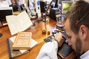 杭州劳力士全自动机械手表保养中心地址